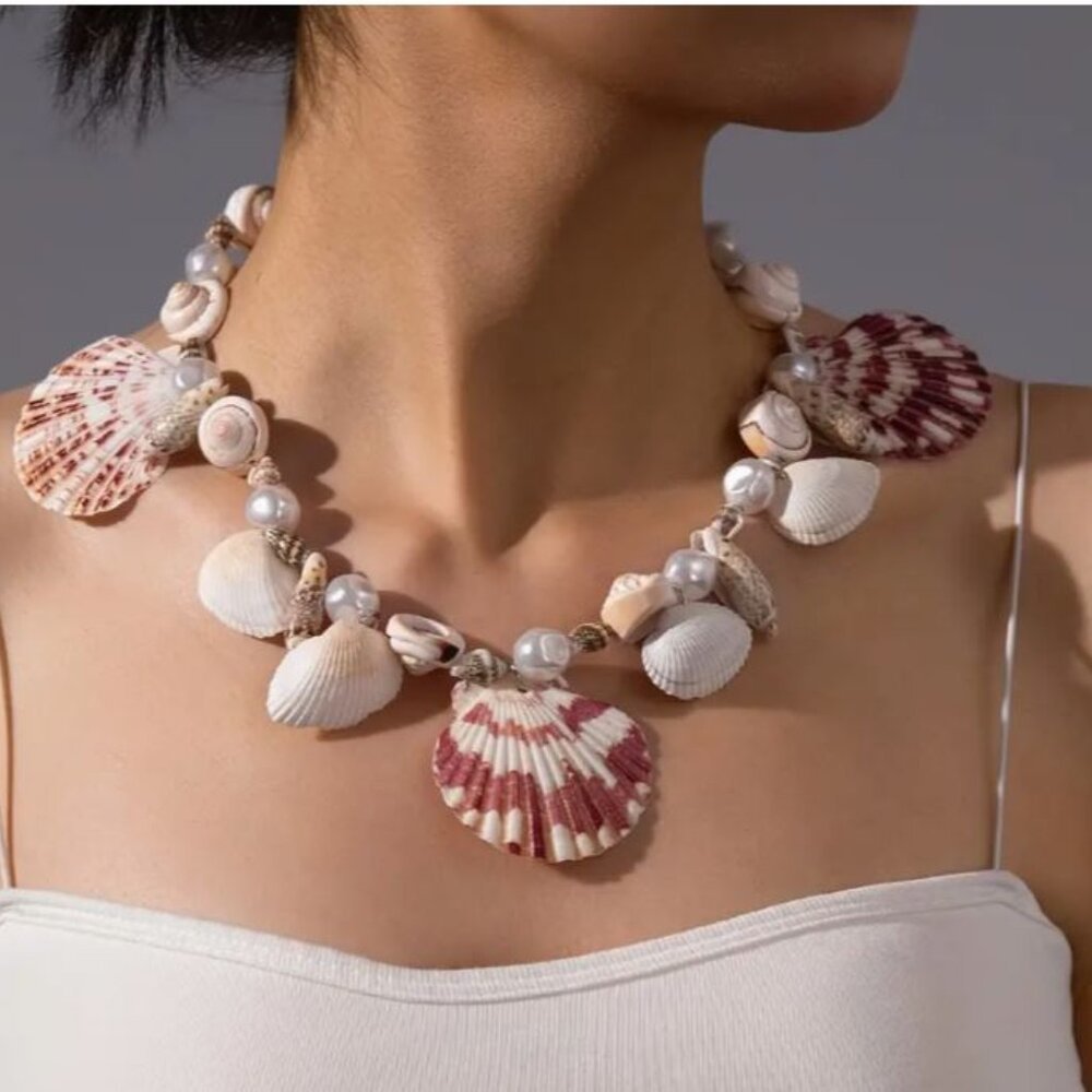 NEW Arielle White and Pink Natural Shell Statement Necklace